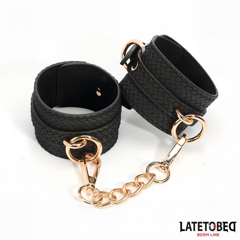 LATETOBED BDSM LINE - Weaving patterns ankle cuff Golden Chain — zdjęcie 4