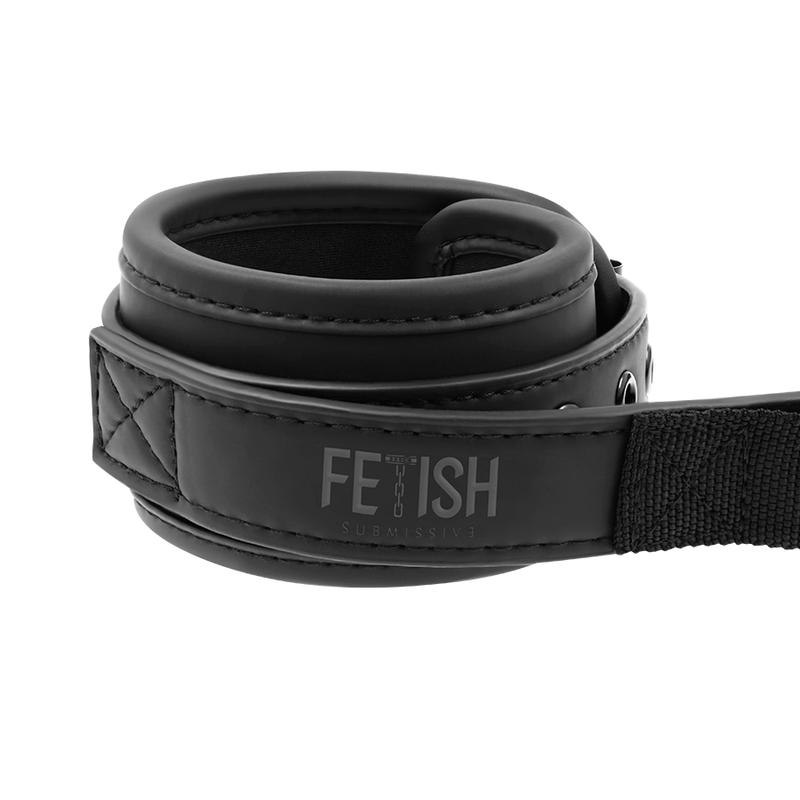 FETISH SUBMISSIVE - NOPRENE LINING HANDCUFFS WITH HANDLE — zdjęcie 4
