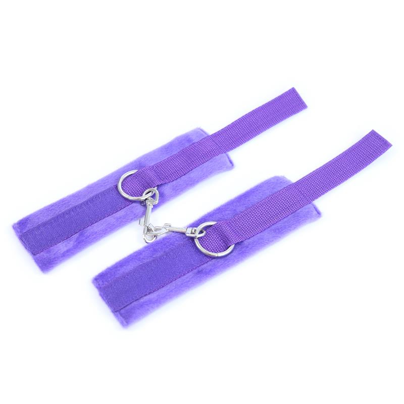 INTOYOU BDSM LINE - Handcuffs with Velcro with Long Fur Purple — zdjęcie 3